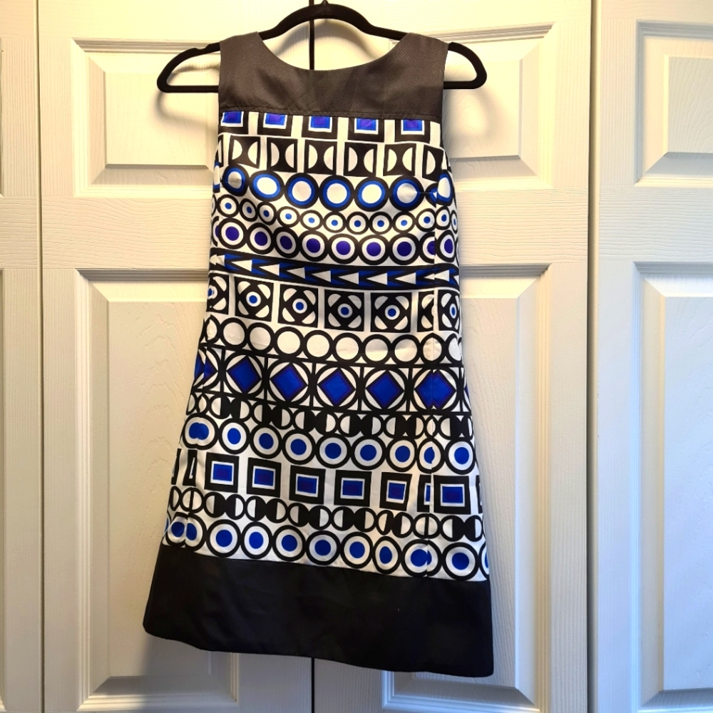 Multi color Shift Dress with retro inspired pattern